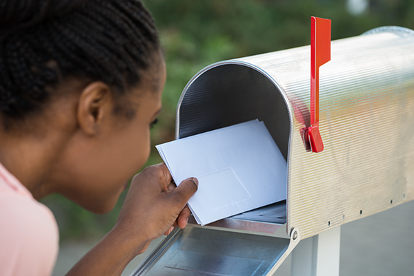 how-to-rethink-your-churchs-snail-mail-strategy-iStock-591406380 <br>