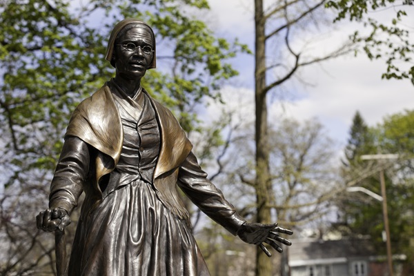 sojourner-truth-memorial-lynne-graves-massachusetts-office-tourism Sojourner Truth became a Methodist in 1843 and, on June 1 of that year, heard a clear call from God to become a traveling preacher speaking out against slavery. The Sojourner Truth Memorial in Florence, Mass. Photo by Lynn Graves, Massachusetts Office of Tourism.