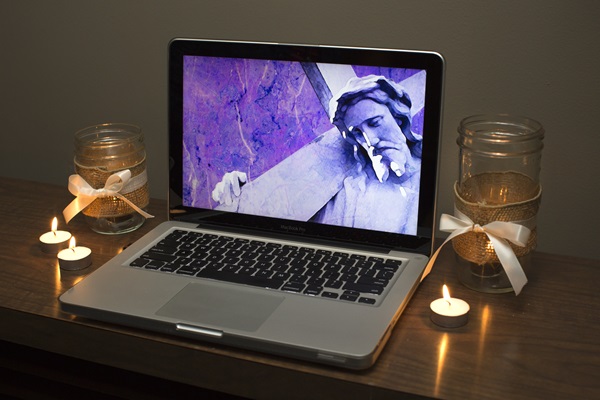 Online engagement ideas for Lent. Photo illustration by Kathleen Barry, United Methodist Communications