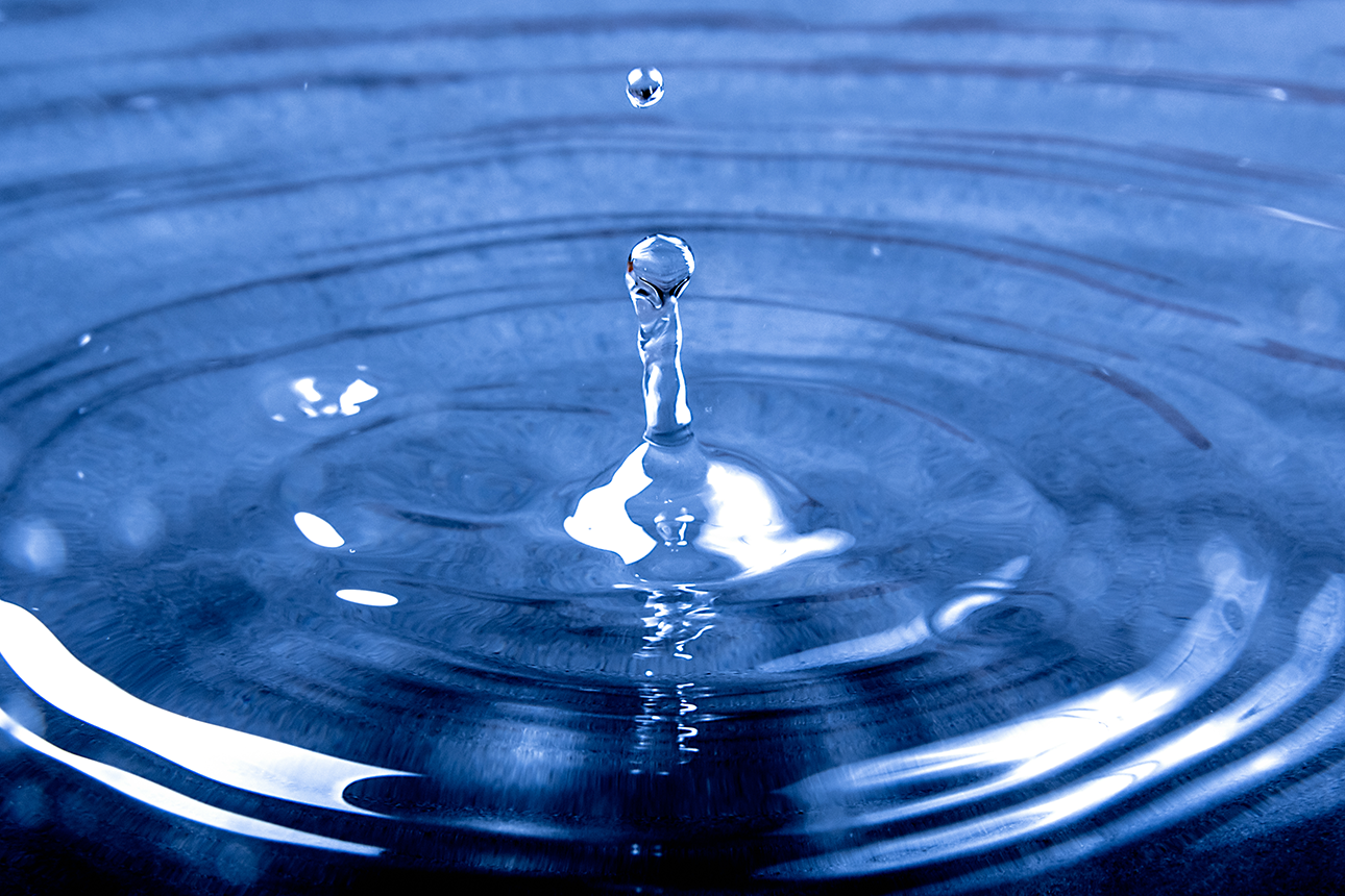 Water drops and ripple. Image by Tookapic, Pexels.com.