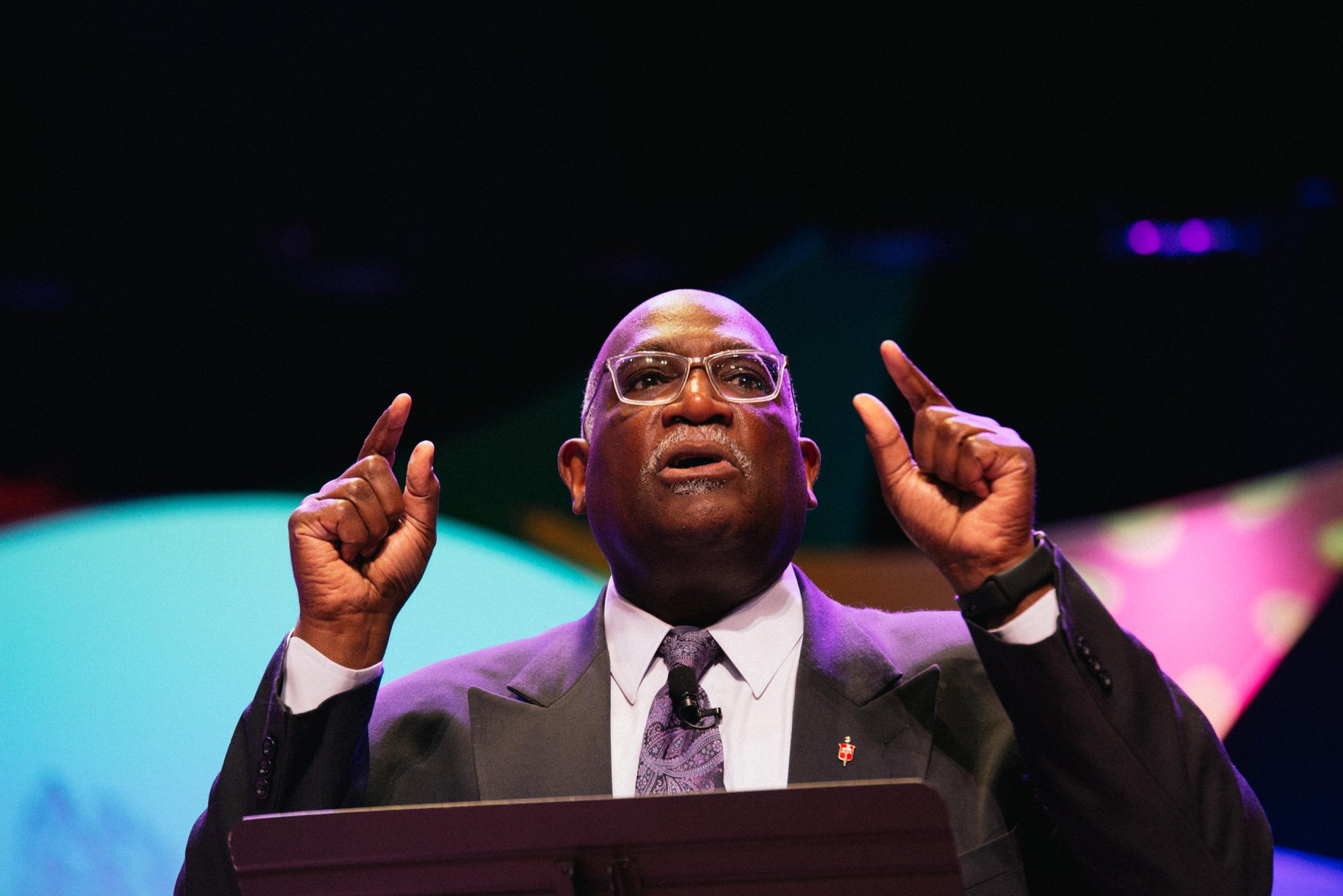 Bishop Gregory V. Palmer presents the Episcopal Address during the West Ohio Conference of The United Methodist Church’s 2019 annual conference on the shores of Lake Erie at Lakeside Chautauqua. (Photo by Alex Giﬃn.)