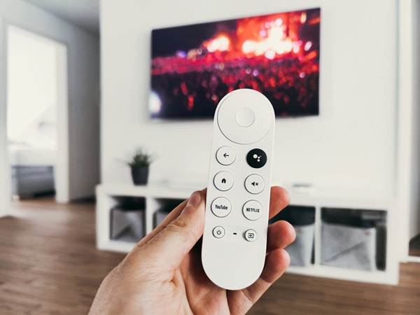 The COVID-19 pandemic certainly had am impact on churches, especially regarding in-person attendance. Many churches still have quite a few worshippers taking part remotely, in online services. It is important to remember that even though these people aren’t in your pews, they need your love and attention. Photo by Dario courtesy of Unsplash.