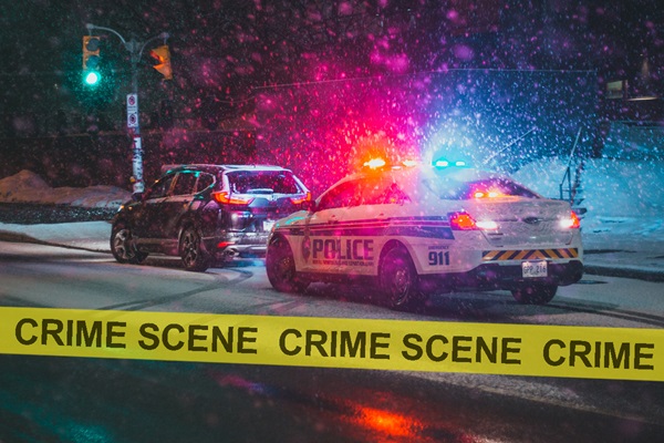 범죄 피해자인 필라델피아의 연합감리교회 목사는 피해자 옹호자로서 다른 범죄 피해자들을 섬기면서 치유를 발견했다. 사진: 안드레이 페리오, 언스플레쉬. 제공: 로렌스 글레스, 연합감리교 뉴스 그래픽.