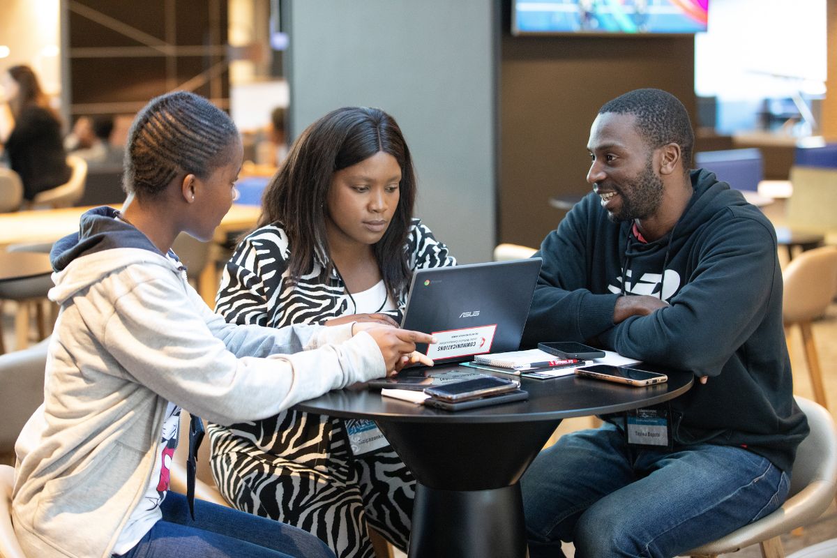 Trainees work as a team on an assignment in South Africa. (Photo courtesy of United Methodist Communications.)