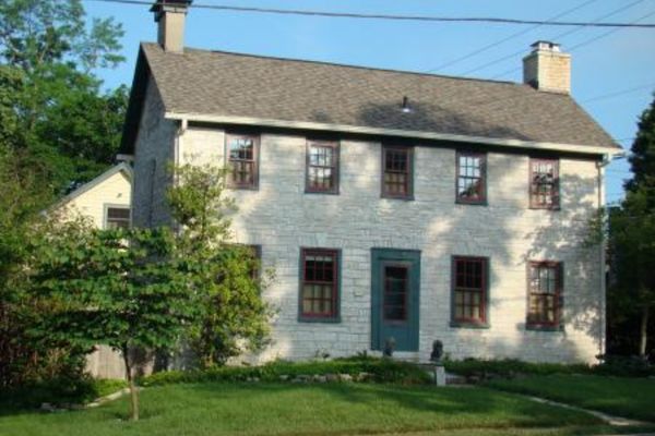   Elisha Jones House stone building photo provided by CentervilleWashingtonHistory.org.