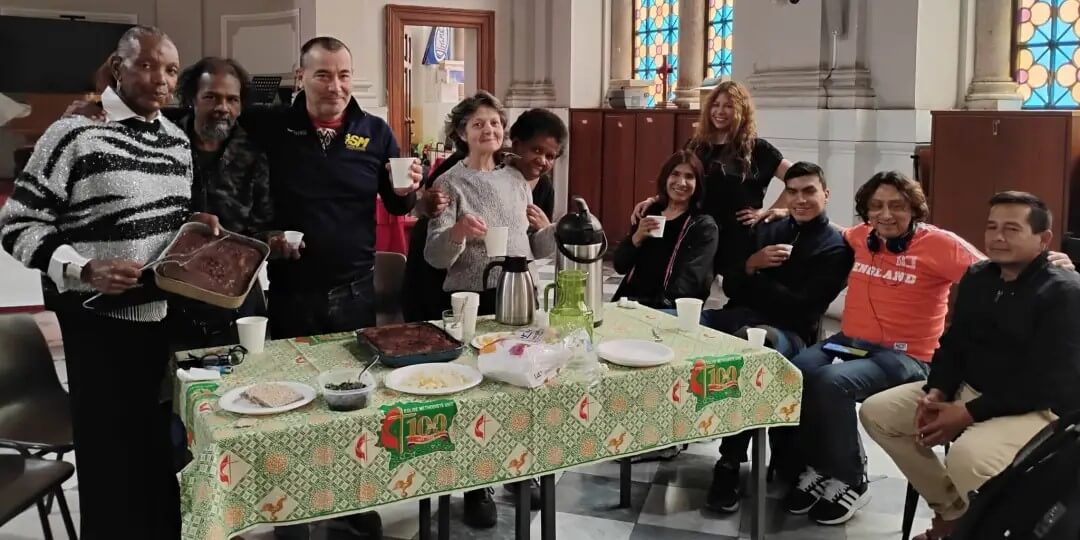 An Easter meal brings together church and community in celebration. (Photo: Courtesy of Eliad Dias dos Santos)