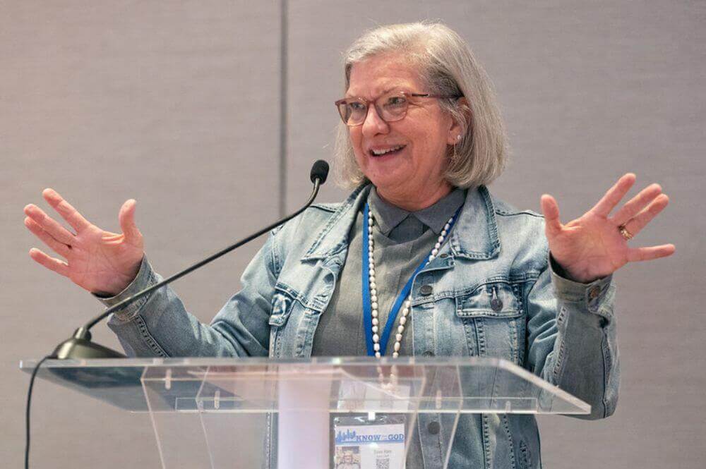 Dawn Wiggins Hare of the General Commission on the Status and Role of Women addresses a briefing for women delegates to the 2024 United Methodist General Conference in Charlotte, N.C. The briefing was hosted by the General Commission on the Status and Role of Women and United Women in Faith. Photo by Mike DuBose, UM News.