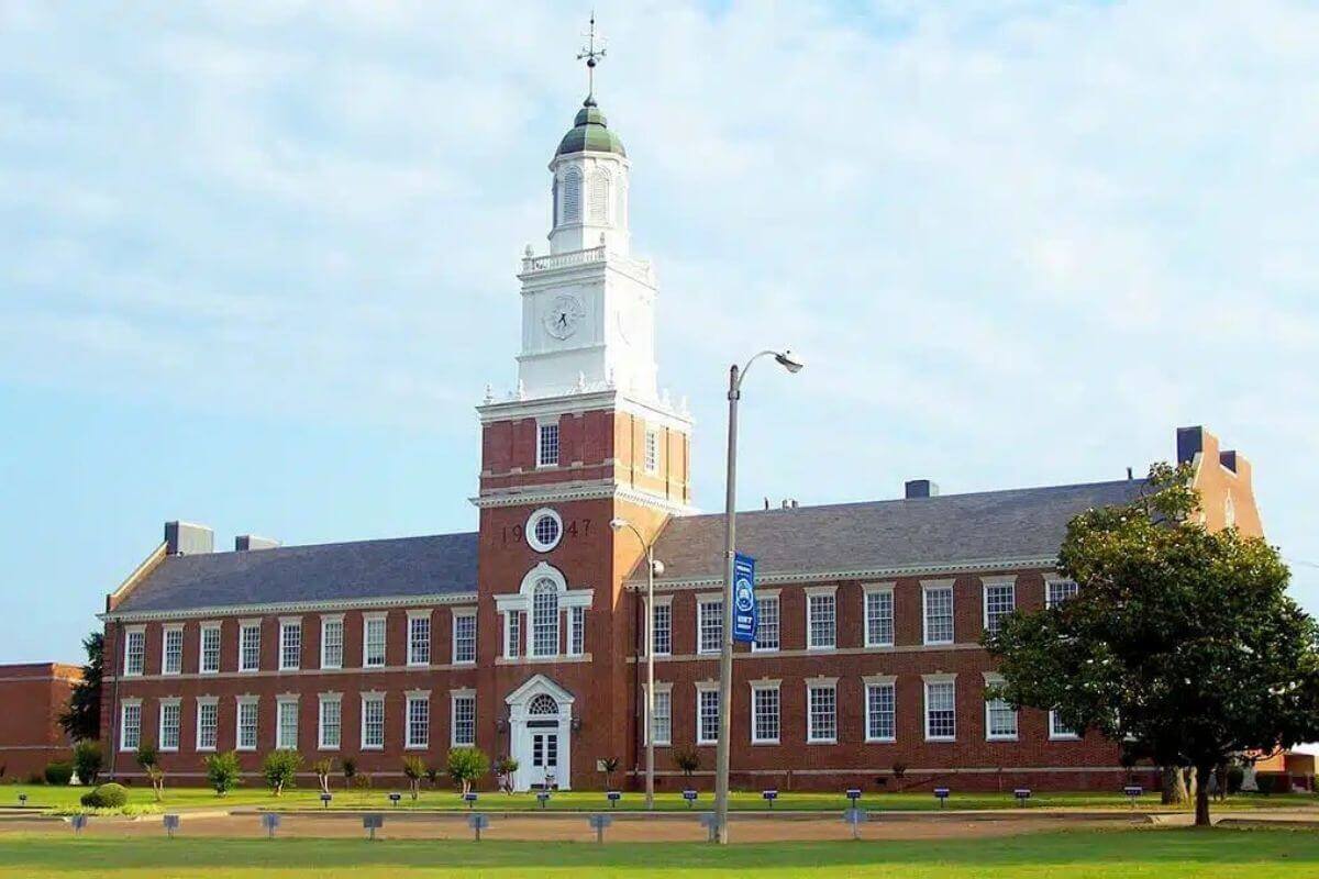 Rust College is the oldest Historically Black College and University (HBCU) in Mississippi and among the oldest in the nation. Picture courtesy of GBHEM.